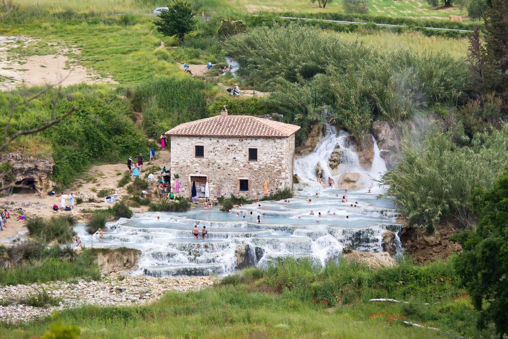 Agriturismo Il Giardino Saturnia Bagian luar foto