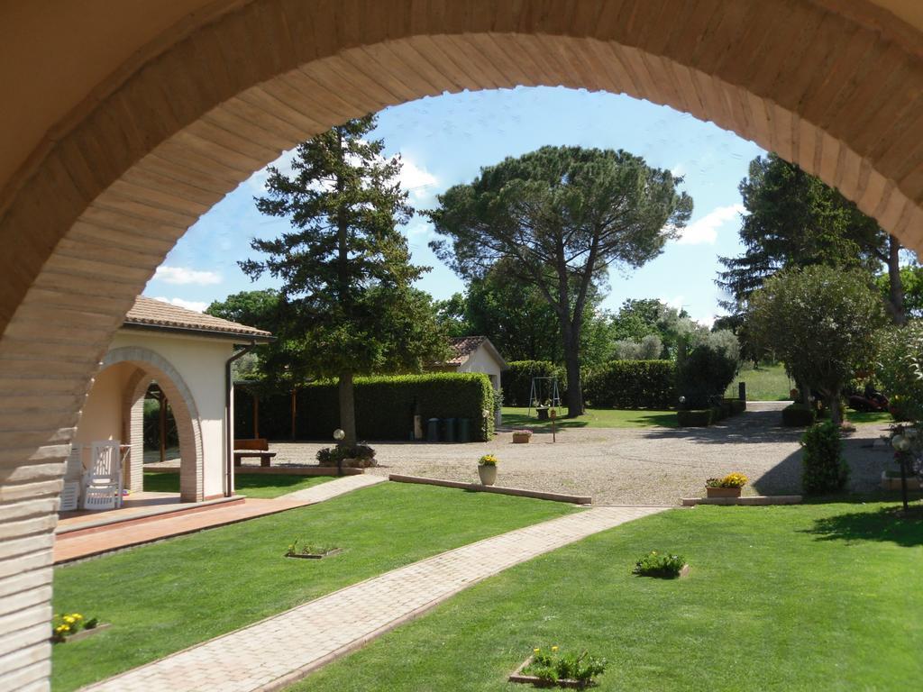 Agriturismo Il Giardino Saturnia Bagian luar foto